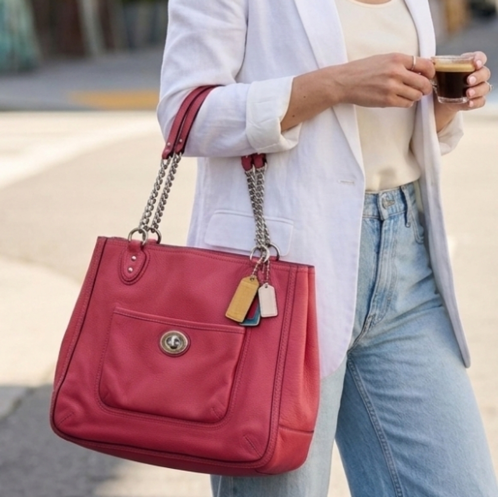 ​Coach Poppy Taylor East West Tote Pink Pebbled Leather Silver Chain 24083 - Picture 3 of 17